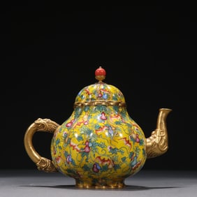 A piece of Qing Dynasty bronze fetal gilt painting enamel Fushou Tugua Ling pot