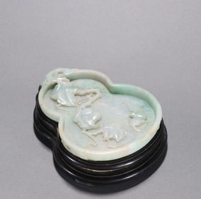 Qing Dynasty jade gourd pen wash