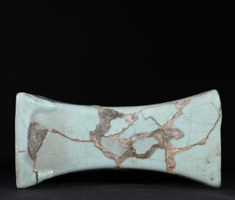 One piece of old Tibetan Song Dynasty official kiln pink blue glazed headrest (restored piece)