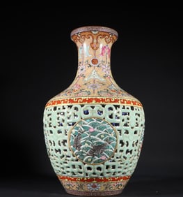An old collection of Qing Dynasty Qianlong enamel color hollow auspicious more than the heart of the