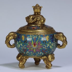 A collection of good products made in the year of Qianlong cloisonne gilt three elephant feet double