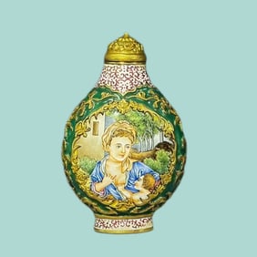 Qing Qianlong bronze gilt painting enamel Westerner snuff bottle