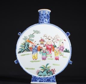 An old collection of Qing Dynasty Qianlong pastel infant play flat bottle