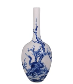 A piece of Qing Yongzheng blue and white crane gall bottle