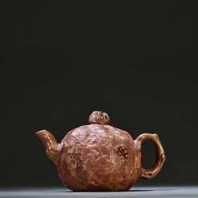 A piece of old ore purple sand pomegranate pot