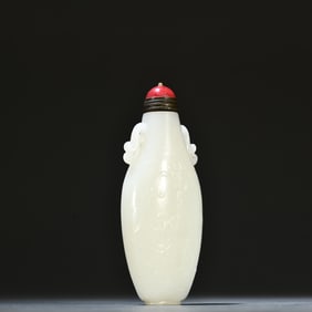 A piece of Hetian white jade carved character story snuff bottle