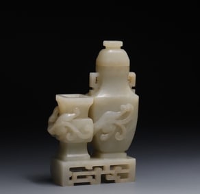 A double jade vase ornament