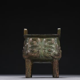 An Exquisite bronze gluttonous pattern quadrangular tripod