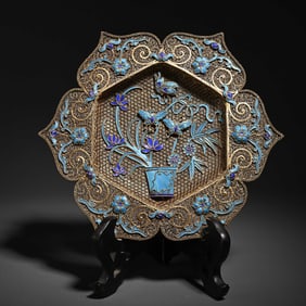 An Exquisite sterling silver gilt burnt blue appreciation plate study ornaments