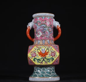 An Exquisite Qing Dynasty Yongzheng pastel animal ear horn bottle