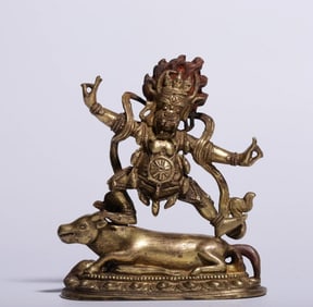 A bronze gilt statue of the enemy of the Qing Dynasty