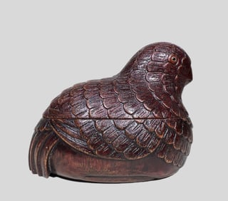 An Exquisite Qing Dynasty agarwood quail box