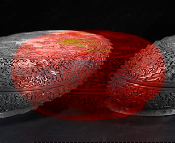 An Exquisite the Qianlong year of the Qing Dynasty cut red lacquer carving "character story" cover