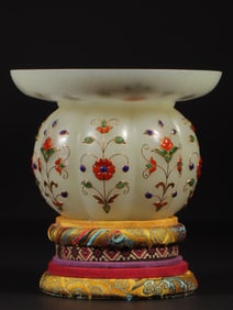 An Exquisite Qing Qianlong and Tian jade inlaid with a hundred treasure spittoons