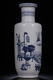 An Exquisite Qing Dynasty blue and white Qing for Bogutu stick mallet bottle