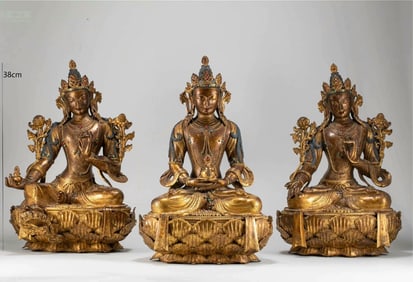 A set of gilded Bodhisattvas of the Qing Dynasty