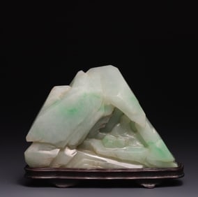 An Exquisite pine Coats small hills