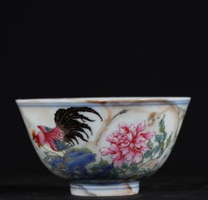 An Exquisite Qing Dynasty Yongzheng pastel family carnival floral pattern cup