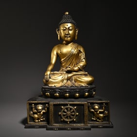 A bronze gilt Buddha statue from the Qing Dynasty