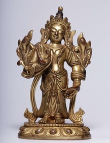 A bronze gilt statue of Guanyin from the Qing Dynasty