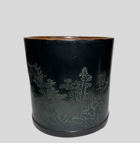 A large lacquer pen holder in boxwood from the Qing Dynasty
