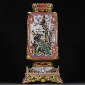 An Exquisite clear yellow ground gilt enamel color window flower and bird pattern palace lamp bottle