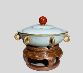 One piece of Qing Dynasty pink green glaze warm pot