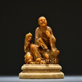 One piece of Qing Dynasty. Friends bamboo Shou Yamada Huangshi carving lion Arhat seated statue