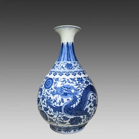 An Exquisite Qing Dynasty dragon pattern jade pot spring