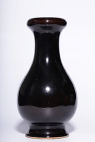 An Exquisite the Qing Dynasty "Qianlong Year of the Qing Dynasty" purple gold glazed plate Zun