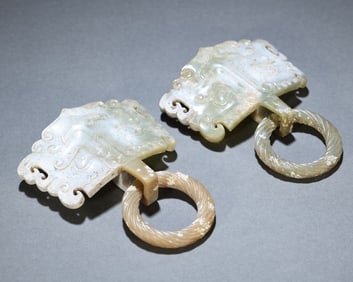 An Exquisite ancient jade beast noodles paved the head