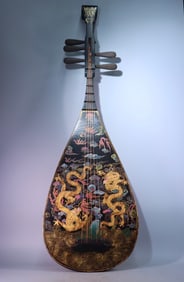 An Exquisite lacquer painted with gold and painted lute