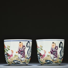 A pair of Qing Qianlong pastel poems and chicken bowls