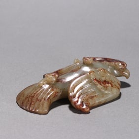 An Exquisite Ming Hetian jade bird pendant