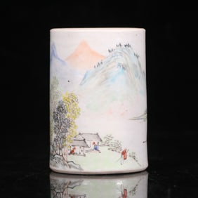 A pastel landscape character story pen holder