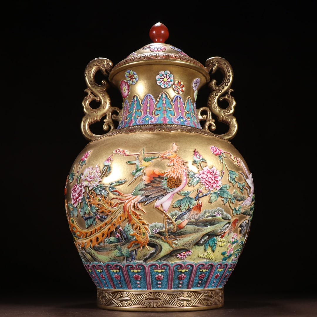 A piece of Qianlong in the Qing Dynasty gilt relief pastel pine crane prolonged flower and bird (1 of 9)