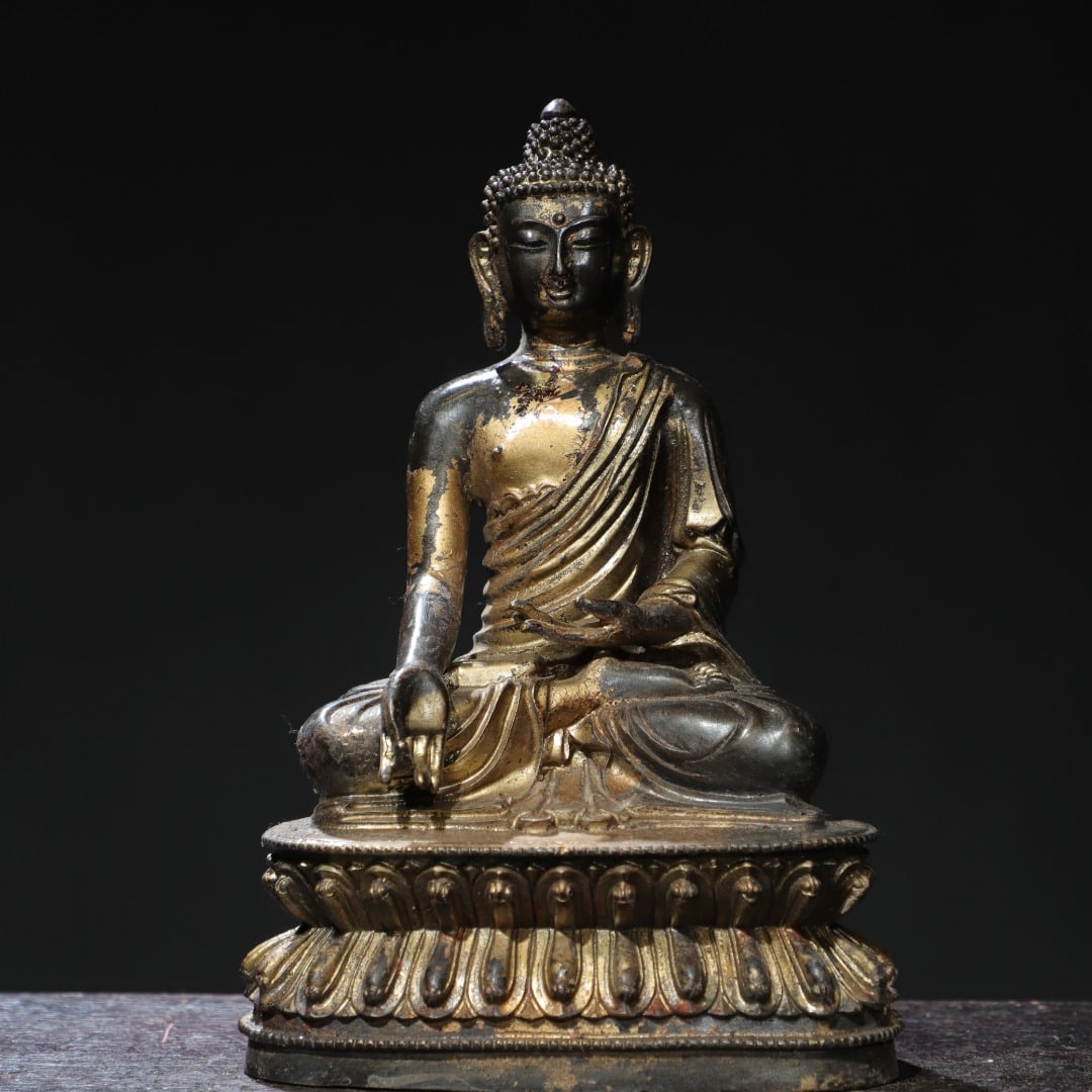 A bronze gold Amitabha Buddha statue (1 of 9)