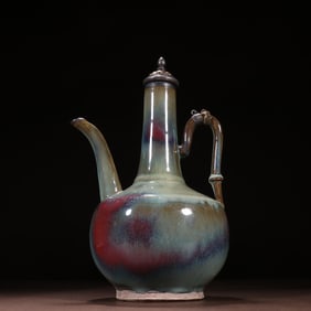 A piece of Jun kiln wrapped silver mouth holding pot