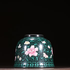 A clear ink ground pastel braided floral pattern water bowl
