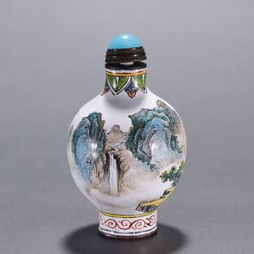 A piece of Qing bronze painting enamel landscape figure snuff bottle