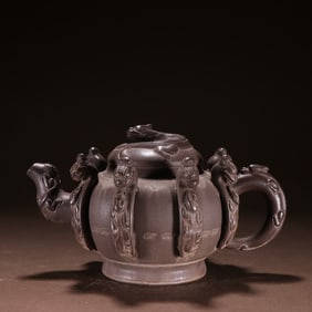 A piece of Chen Mingyuan's purple sand Nine Dragons teapot