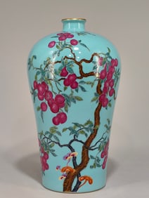 A piece of Qingyong genuine pastel turquoise green background lychee pattern plum bottle