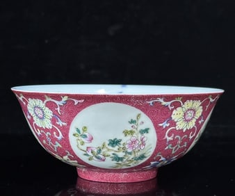 A piece of Qingdao light foreign color carmine track passionflower entwined branches open window