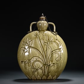 A Song Yaozhou kiln carved flower holding moon vase