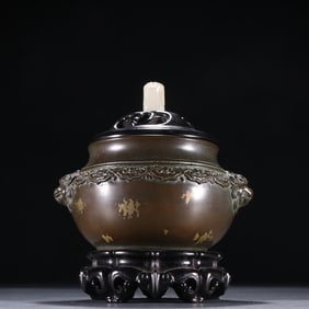 A piece of Yutang Qing play copper tire point golden lion ear aromatherapy stove