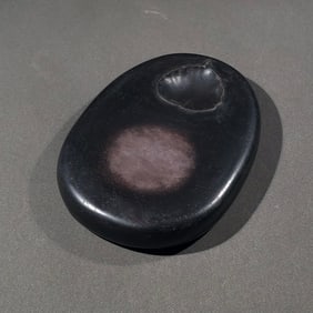 A piece of Bodhi leaf end inkstone