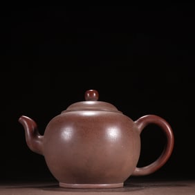 A Kangxi imperial purple clay pot