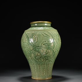 A Song Yaozhou kiln carved gold vase