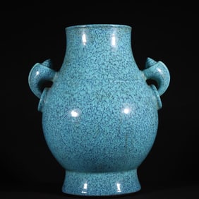 A piece of Qing Dynasty Qianlong furnace Jun glazed double ear
