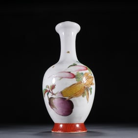 A piece of clear pastel melon fruit picture garlic head bottle